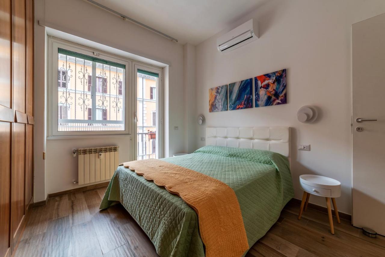 Piazza Re Di Roma Comfy Apartment Luaran gambar