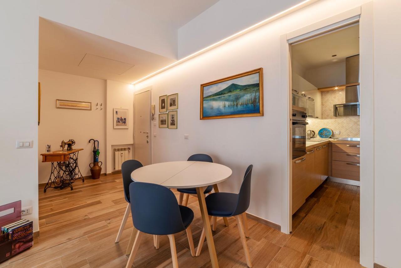 Piazza Re Di Roma Comfy Apartment Luaran gambar