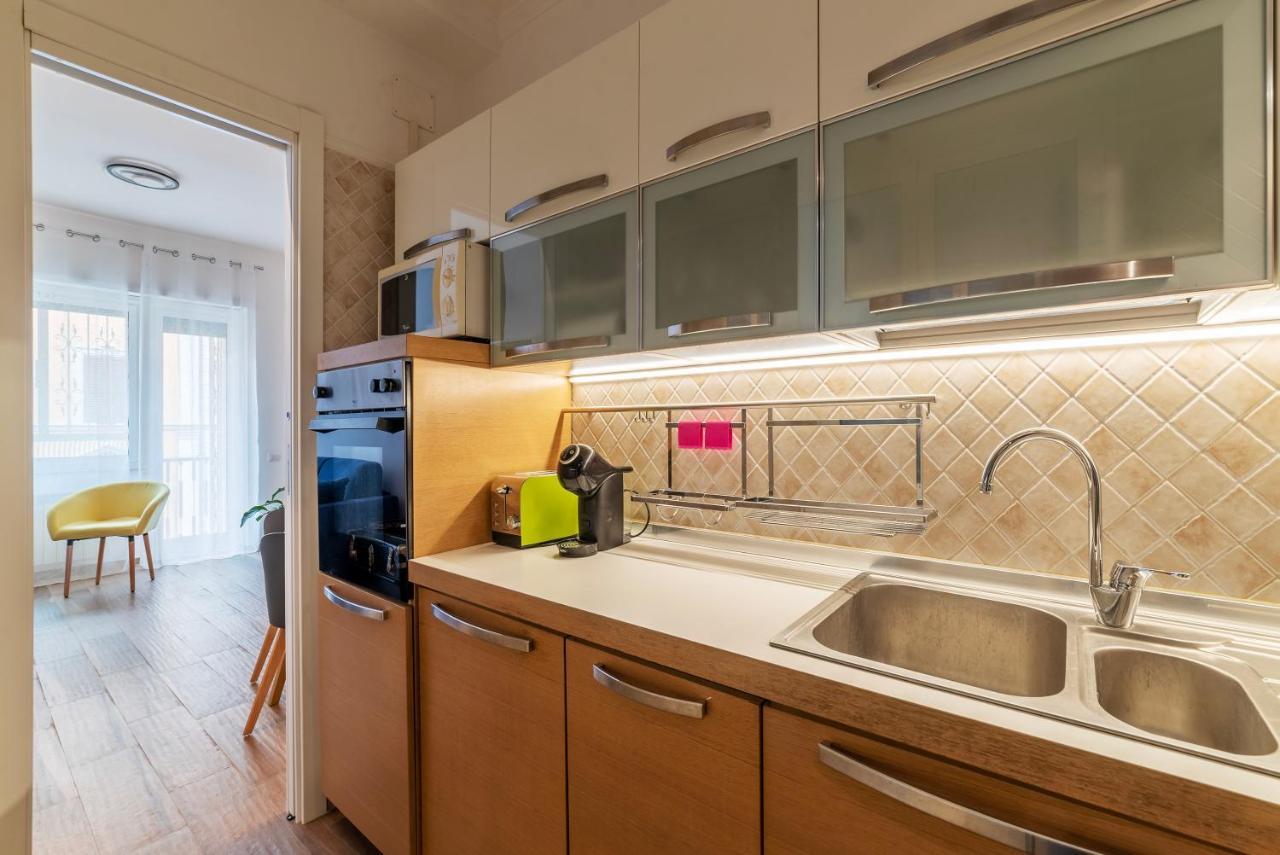 Piazza Re Di Roma Comfy Apartment Luaran gambar